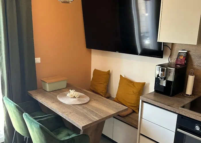 Augustin. Welcome * Duće