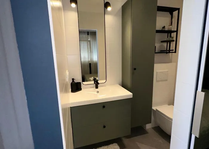 Augustin. Welcome * Duće